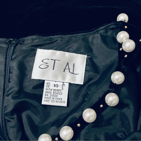 Vintage Velvet Cocktail Dress - Picture 7 of 8